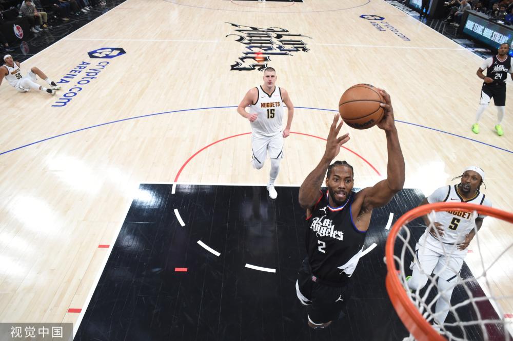 受球迷愛戴 受球迷愛戴